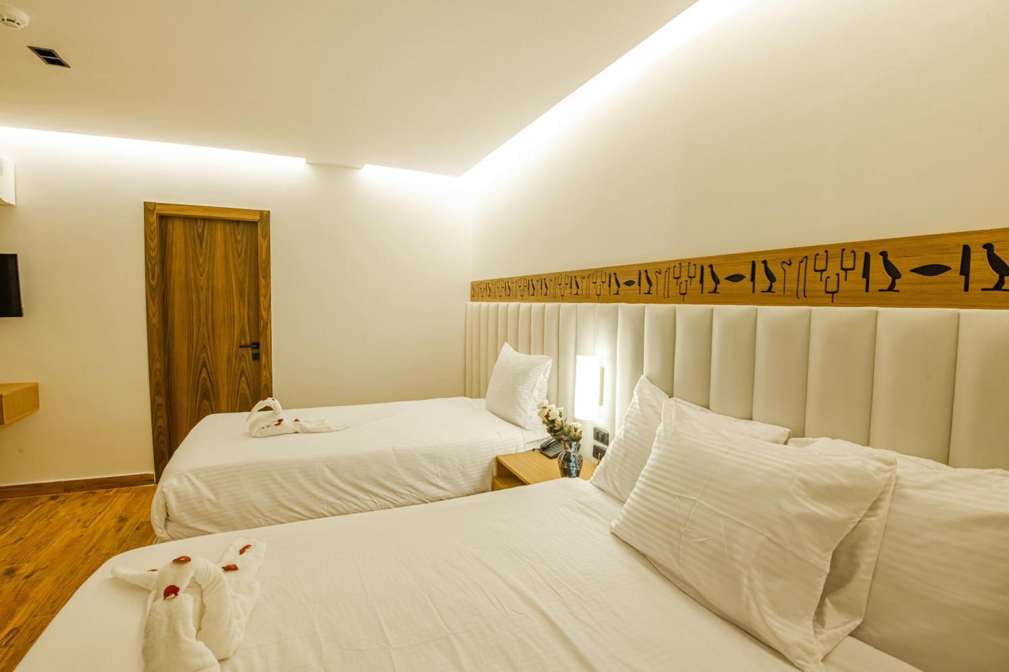 Superior Pyramids Inn Al Kawm al Akhdar Exterior foto
